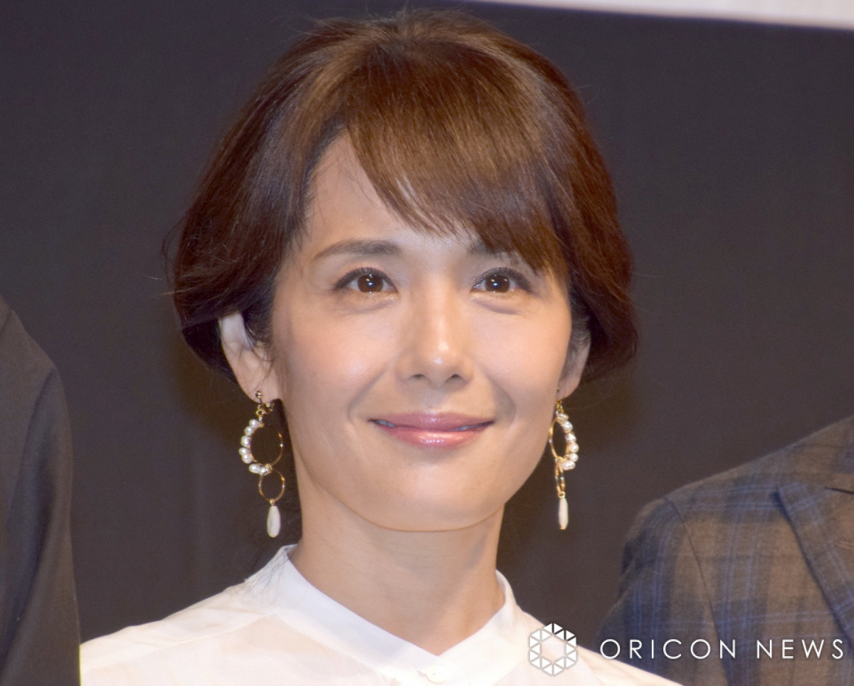 富田靖子 中学生で映画デビュー、56歳迎えた富田靖子の近影が「いつまで若くて綺麗」「かわいい」 誕生日のお祝いショットに反響 | ORICON NEWS
