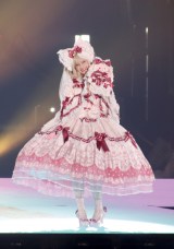 ���Ƃ��߂���`���E���c���M�A�����ŕ��͋C�K���� ���{�������Ղ�̃����[�^�p��I�y�փR���z 