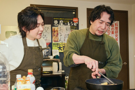 �����m�M�������E�W�ĂъJ���w�������̃h���b�V���O�x���� 