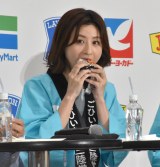 �w�O����֐H�ׂ悤�t�F�A�x�R���{���i�v���X�������\��ɎQ�������F��Ȃ� �iC�jORICON NewS inc. 