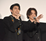 �f��w�l�����o�J�x�̊�����I���䂠�����ɓo�d����(������)����K���A�j�[�i (C)ORICON NewS inc. 