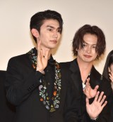 �f��w�l�����o�J�x�̊�����I���䂠�����ɓo�d����(������)����K���A�j�[�i (C)ORICON NewS inc. 