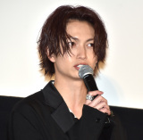 �f��w�l�����o�J�x�̊�����I���䂠�����ɓo�d�����j�[�i (C)ORICON NewS inc. 