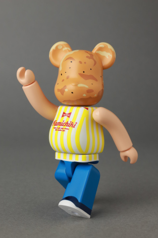 サンリオキャラクターズ×ファミチキマスコットキーホルダー 4点セット 画像・写真 | キティたちがファミチキ袋にすっぽり 新オンライン