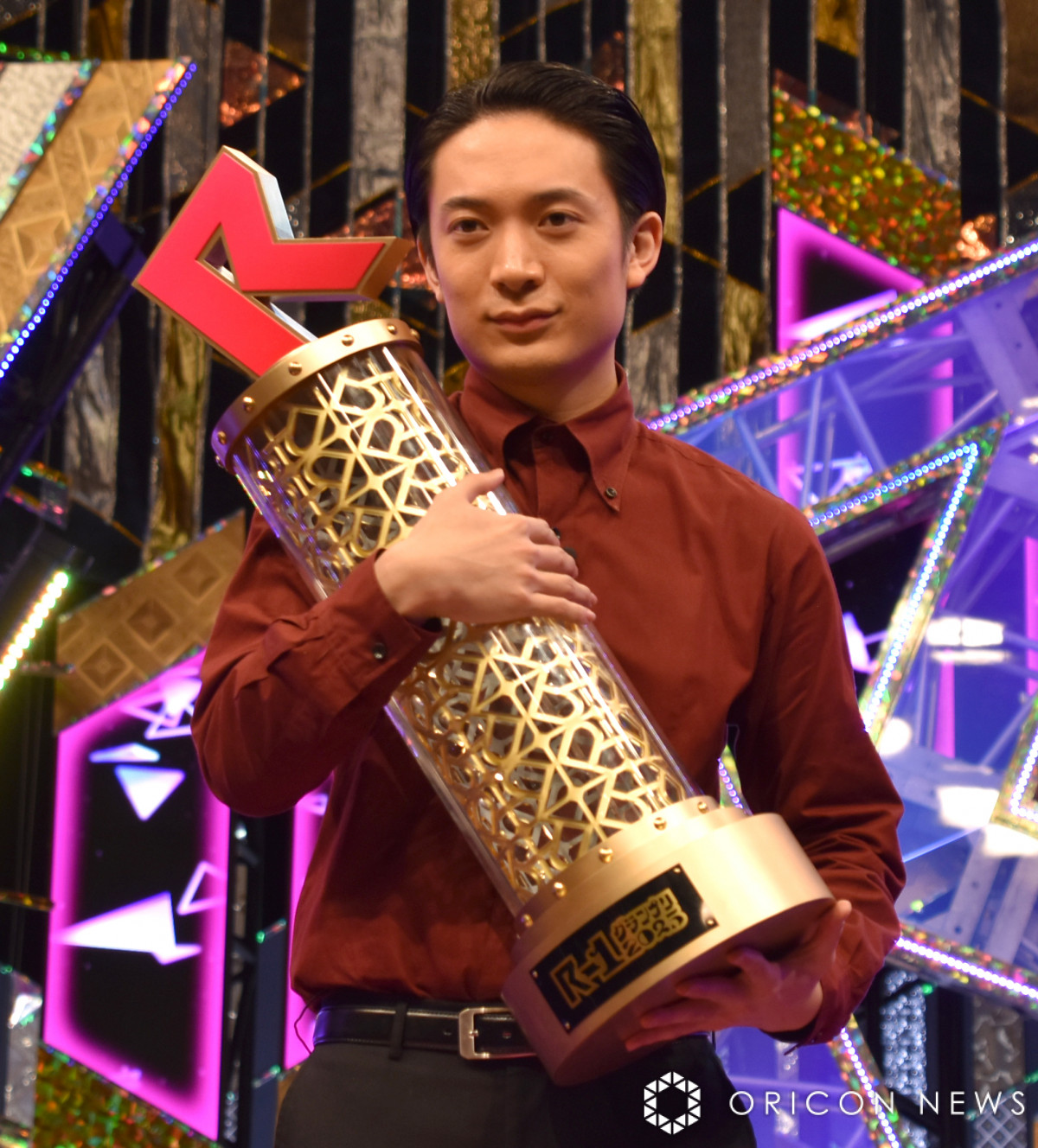 R-1】史上最年少王者・友田オレ「本当に信じられない」 今後の目標は「まずはお金に余裕を持つ」 | オリコンニュース（ORICON NEWS）