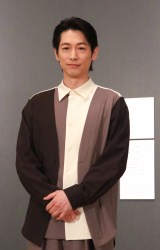 �w���m�G��A�ǂ����猩�邩�H�\���l�T���X�����۔h�܂� �T���f�B�G�S���p�� vs �������m���p�فx�v���X������ɏo�Ȃ����f�B�[���E�t�W�I�J�iC�jORICON NewS inc. 