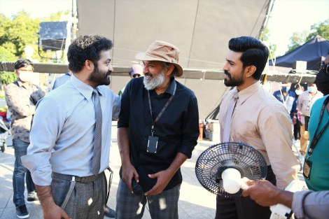 ���C�L���O�E�h�L�������^���[�w�q�q�q�F�r�n�C���h���r�����h�x4��11�����S��132�قɂ�2�T�Ԍ�����J���� 