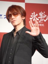 ACXV[ySɋC\SUGIZOwX hyoen2025 -̖鍳-xLҔ\iCjORICON NewS inc. 