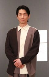 �w���m�G��A�ǂ����猩�邩?�\���l�T���X�����۔h�܂� �T���f�B�G�S���p�� vs �������m���p�فx�v���X������ɏo�Ȃ����f�B�[���E�t�W�I�J(C)ORICON NewS inc. 