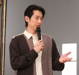 �w���m�G��A�ǂ����猩�邩?�\���l�T���X�����۔h�܂� �T���f�B�G�S���p�� vs �������m���p�فx�v���X������ɏo�Ȃ����f�B�[���E�t�W�I�J(C)ORICON NewS inc. 