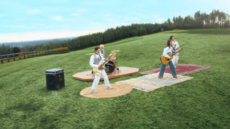 ���c�G���ԁ�SHISHAMO���o������w�O�c��T�C�_�[�x�V�e���rCM 