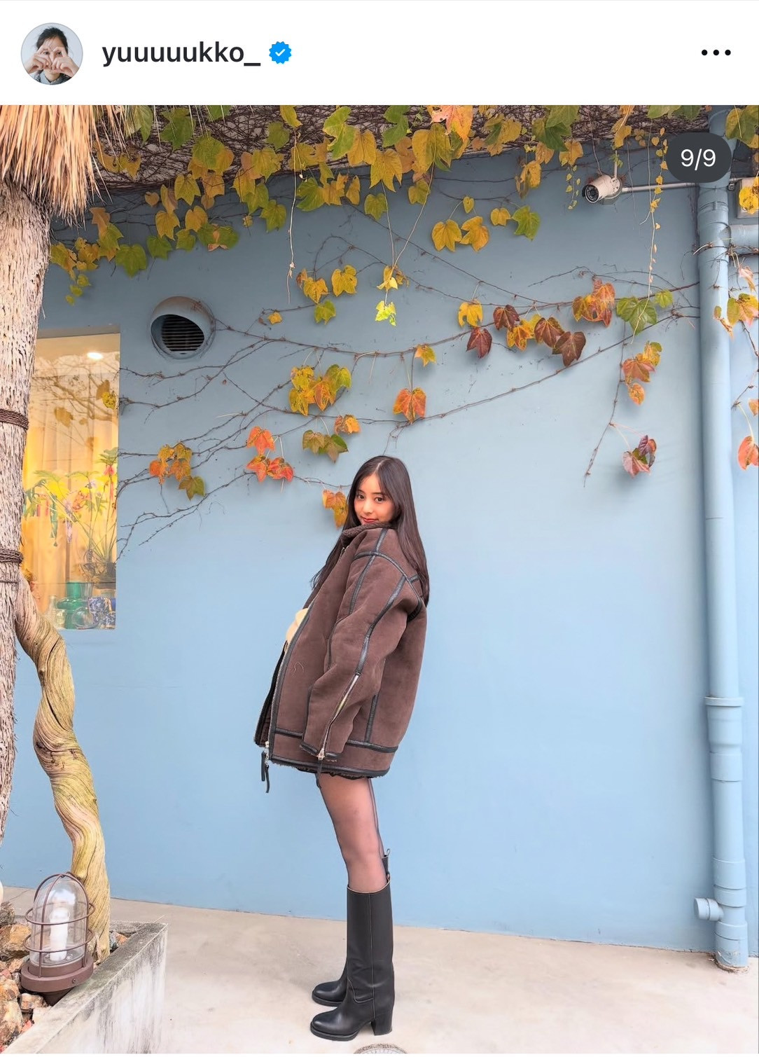 新木優子、“超ミニ×透けタイツ”美スタイル際立つ私服に反響「かわいい