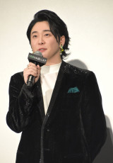 �w���^�������b�����܂��x�C�x���g������I���䂠�����ɏo�Ȃ���Mrs.GREEN APPLE�E��X���M �iC�jORICON NewS inc. 