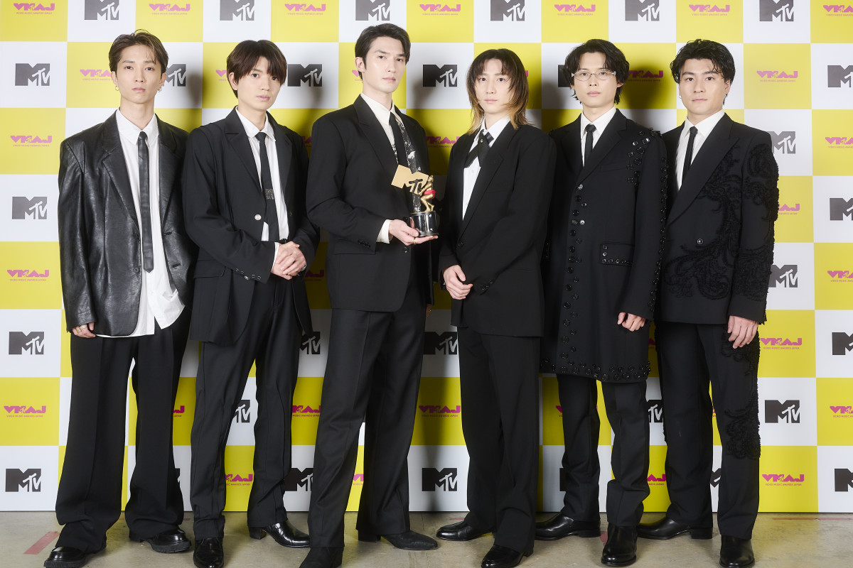 MTV VMAJ】SixTONES、レッドカーペット登場に大歓声「少し緊張しました