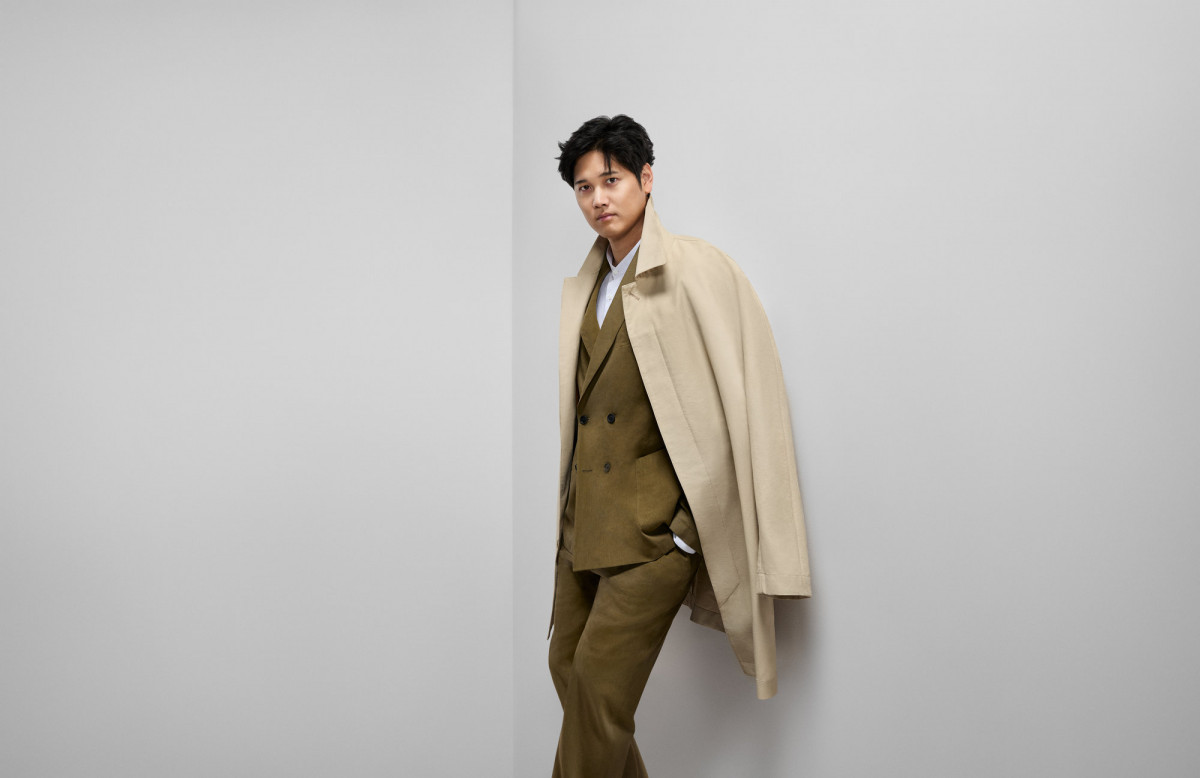 美品 HUGO BOSS トレンチ コート M 大谷翔平 大谷翔平、野球での雰囲気とは一変…『BOSS』メンズウェアの