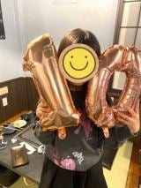 ������10�΃o�[�X�f�[���񍐂������M���@�i�ʐ^�́A�I�t�B�V�����u���O�w��MAX�̗I�XLIFE�x���j 