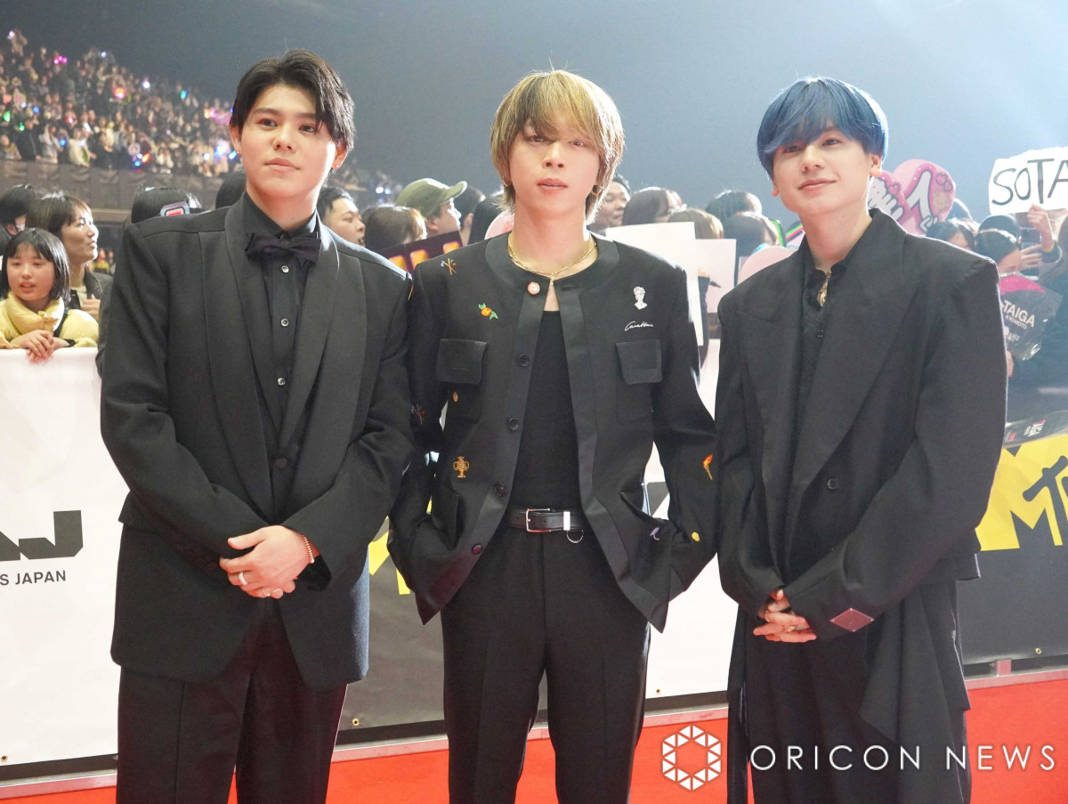 wMTV VMAJ Pre-ShowxɏoȂBE:FIRST()LEOASOTAAMANATO (C)ORICON NewS inc. 
