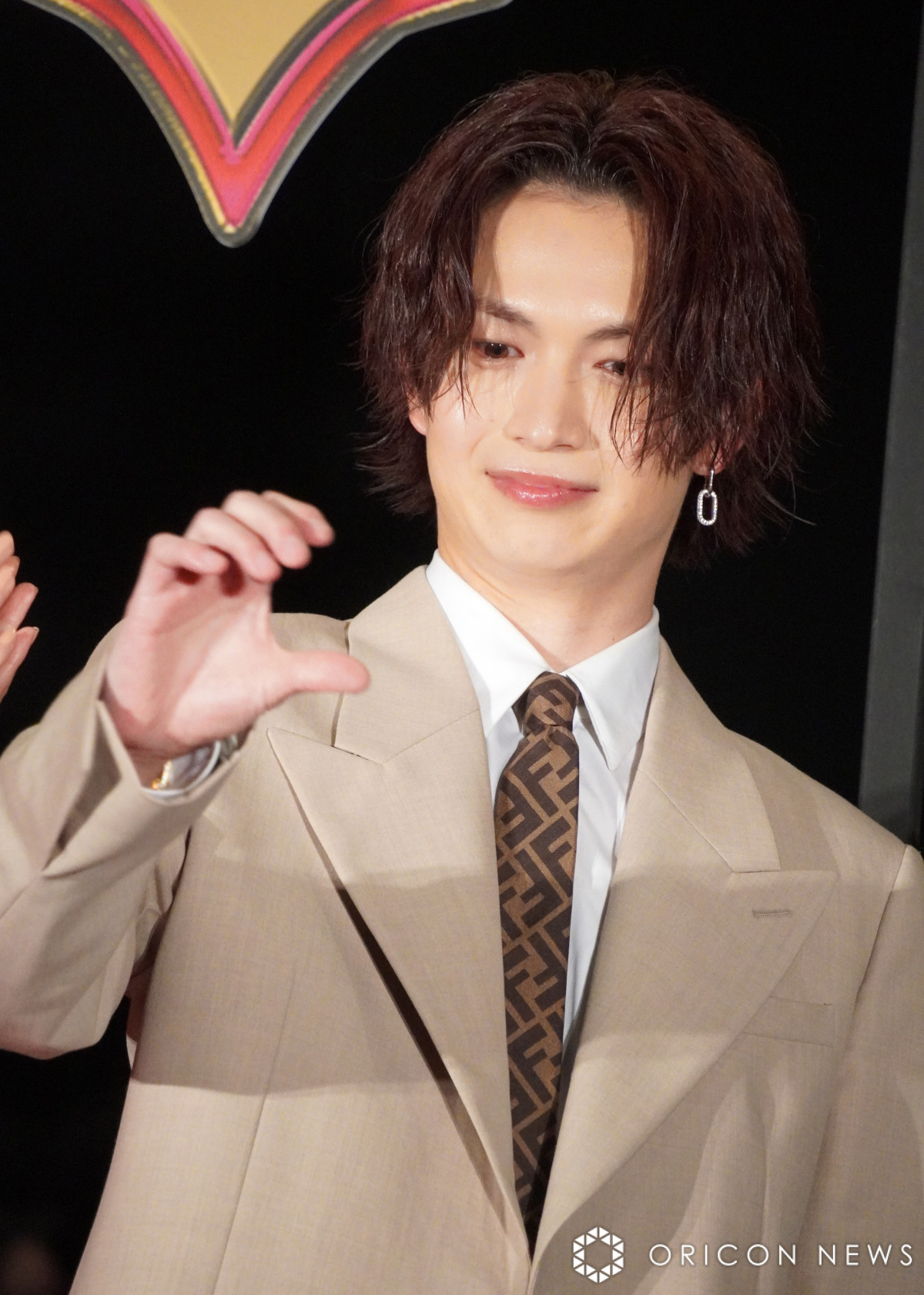 綱啓永、筋トレデビュー誓う「来年には体が変わってる」 宮世琉弥から