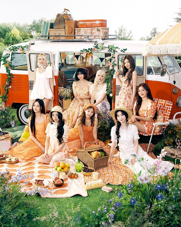 5thxXgAow#TWICE5xA[eBXgʐ^ 