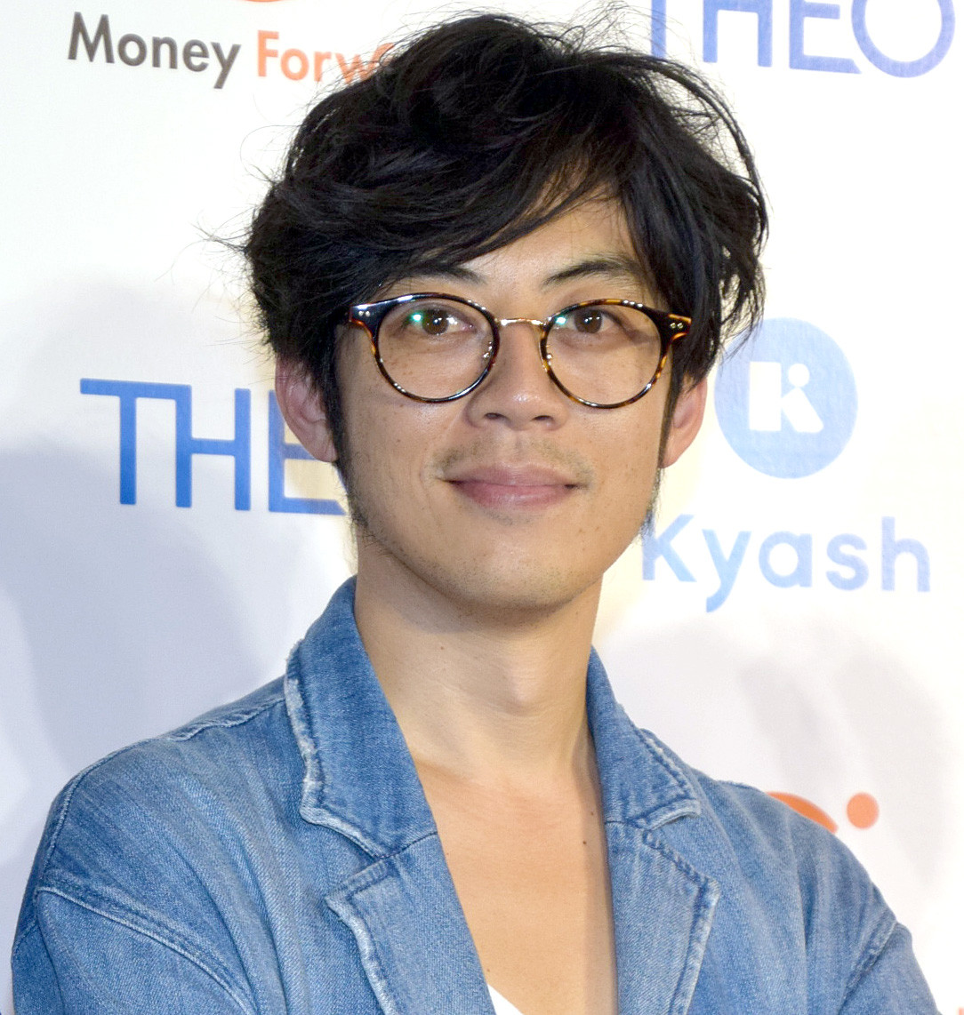 LORO엺A(C)ORICON NewS inc. 