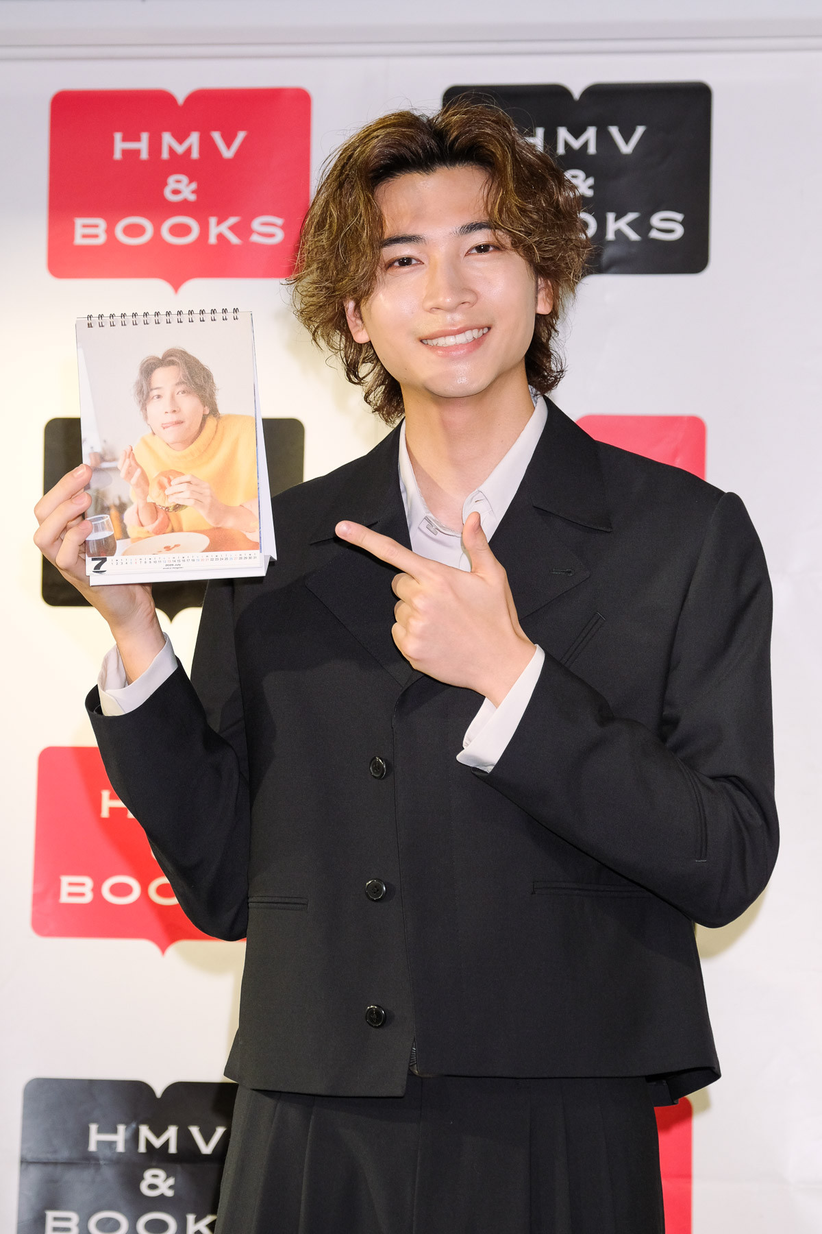 仮面ライダーガヴ　庄司浩平　カレンダー　３点セット 仮面ライダーガヴ 庄司浩平 カレンダー 3点セット - メルカリ