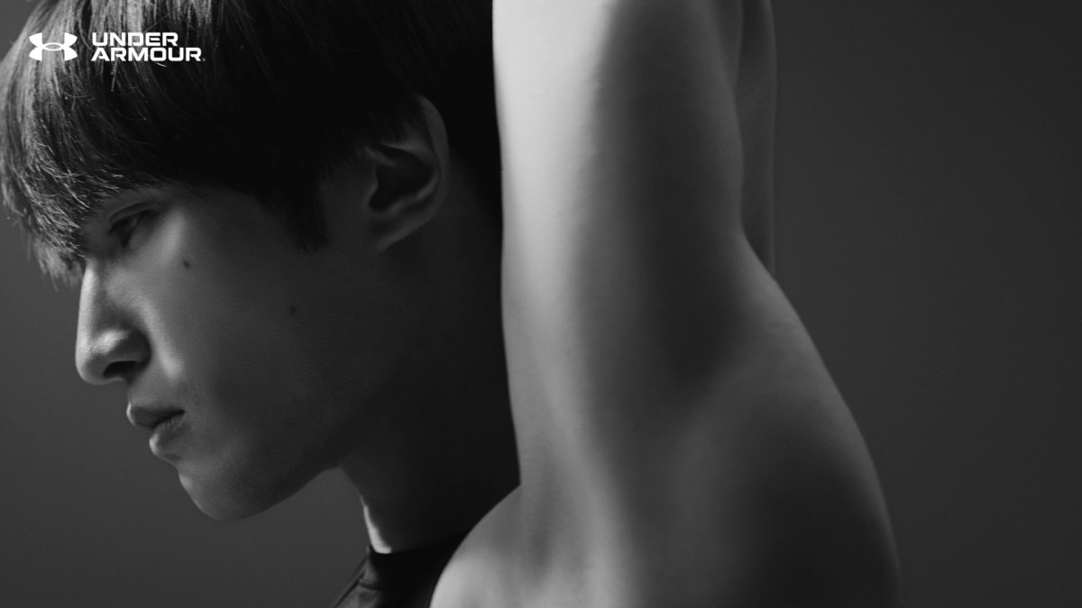 C[W[rwUA BASELAYER -i炷-x 