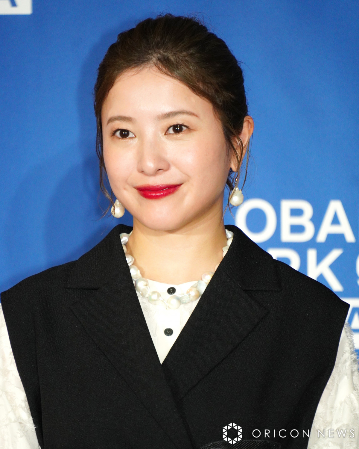 吉高由里子、『光る君へ』での十二単衣で「肩なくなるんじゃないか