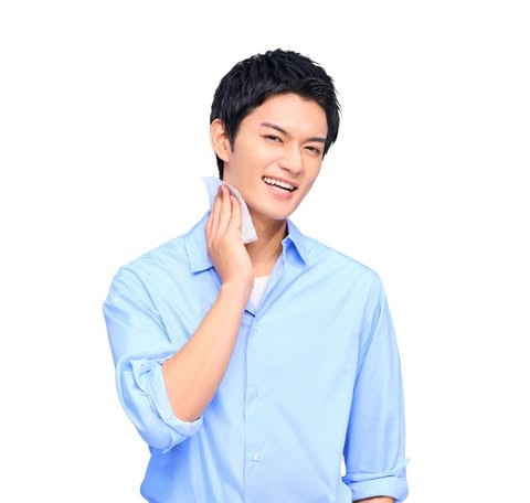 先生”佐野勇斗、“生徒”畑芽育らと“青春”「さわやかな表情を