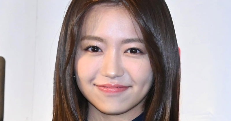 「は、裸っすか?」大原優乃“ファスナー全開”大胆ショット「これは新しい」「あぁ〜エロい」