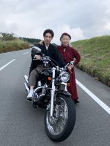 ���J���q�剉�A�f��w�A���W�[��BAR�ň����܂��傤�x�i4��4�����J�j���C�L���O�ʐ^�iC�j2025�u�A���W�[��BAR�ň����܂��傤�v����ψ��� 