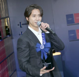 山下智久、40歳の誕生日を祝福され笑顔「0.1％ずつでも成長を