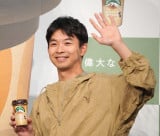 �u�X�i���Ɓw�}�E���g���[�j�A�x�VCM���\��v�ɓo�d�������쑾��iC�jORICON NewS inc. 