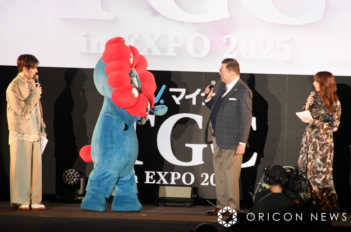 E֐ɓoꂵ()EGclmA~N~NAΔjΎ񑊁A F_ (C)ORICON NewS inc. 