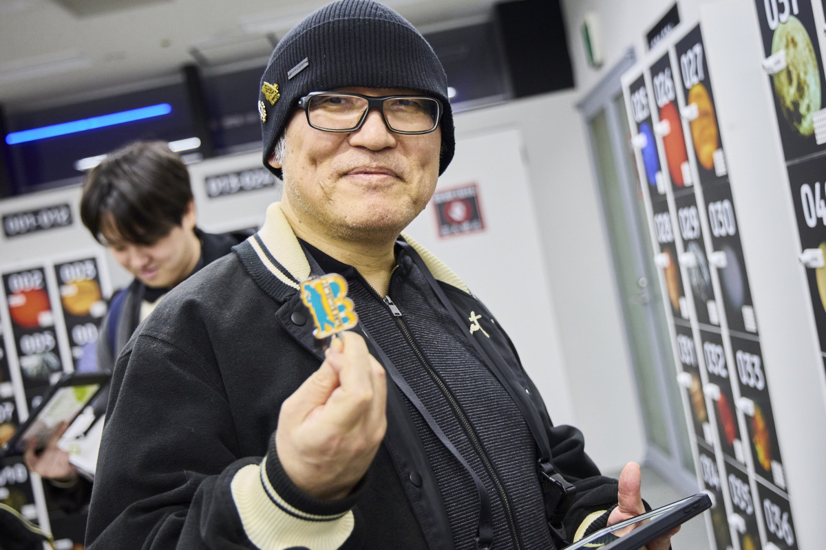 画像・写真 | 『コナン』作者・青山剛昌、USJ堪能で直筆サイン 画像・写真 | 『コナン』作者・青山剛昌、USJ堪能で直筆サイン