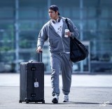 ドジャース ナイロンスーツ 上下　大谷翔平　Lサイズ　セットアップ　運動スポーツ ドジャース、移動する選手の様子公開 大谷翔平はチームジャージで凛々