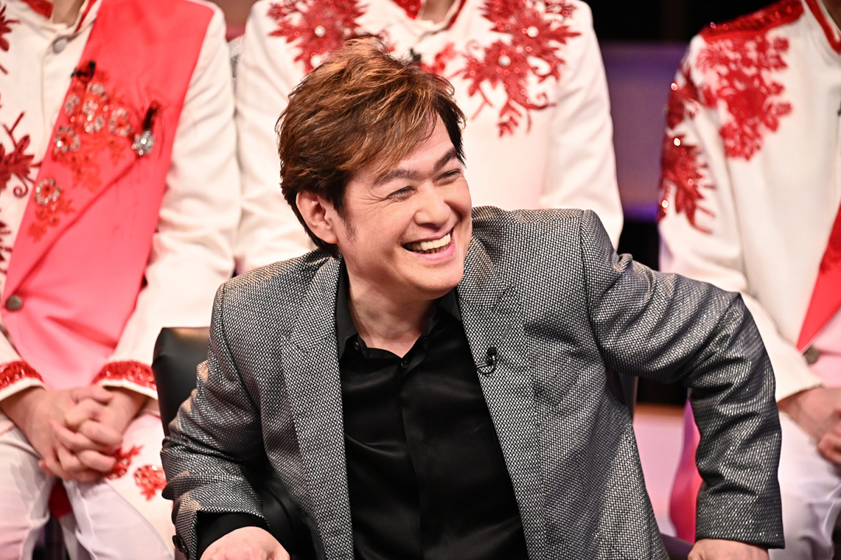 wMUSIC CROSS(~[WbNNX)xɏoAG (C)BS]TBS 