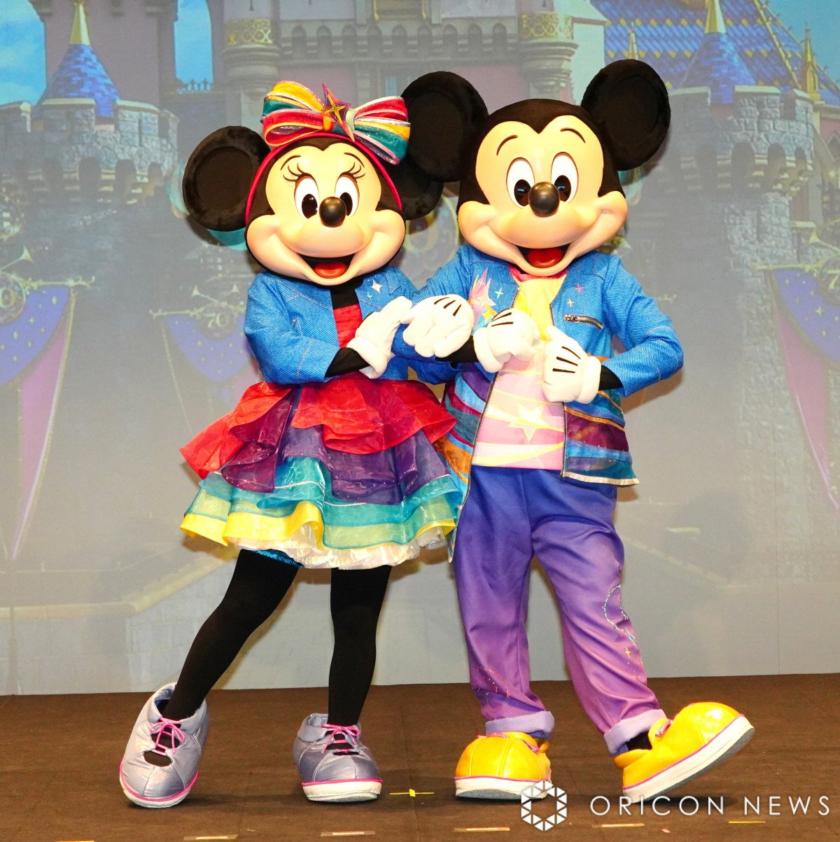 完全未使用】【ディズニー】1000枚限定ミッキー&ミニー70周年