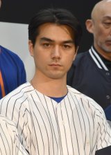 ����wTake Me Out�x�̐��씭�\��ɏo�Ȃ����扛�o���g�i�[ (C)ORICON NewS inc. 