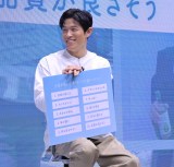 �w�L���� ���� ��q�b�g��甭�\��x�ɓo�ꂵ����ؗ��� (C)ORICON NewS inc. 