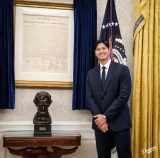 ��J�ĕ��A�g�����v�哝�̂̎������ł́g������Ƃ����h�n�v�j���O���b��u�V�[�N���b�g�T�[�r�X���q�����Ɓc�v 