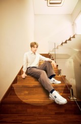 �uNew Balance�v�̃X�j�[�J�[�L�����y�[���ɓo�ꂷ��BOYNEXTDOOR�ETAESAN 