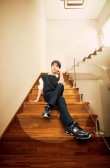 �uNew Balance�v�̃X�j�[�J�[�L�����y�[���ɓo�ꂷ��BOYNEXTDOOR�ERIWOO 