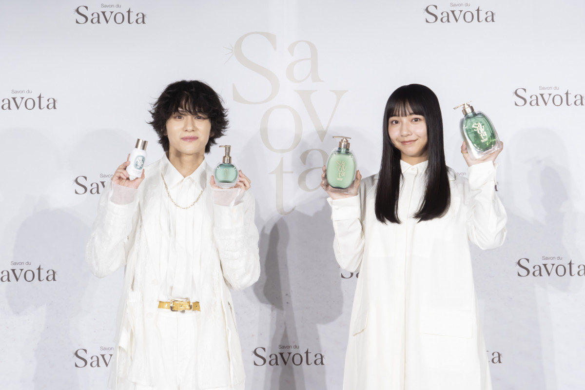 山下幸輝、“サボテン風ヘア”披露 山之内すずは“真っ白コーデ”登場