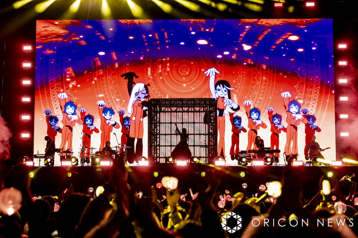 万博開幕】Ado、歴史的1日のトリ飾る 「新時代」「うっせぇわ」「唱