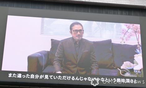 真田広之　直筆サイン入り　レコード会社入手困難非売品ポスター 真田広之 入手困難カレンダーポスター4枚 - メルカリ