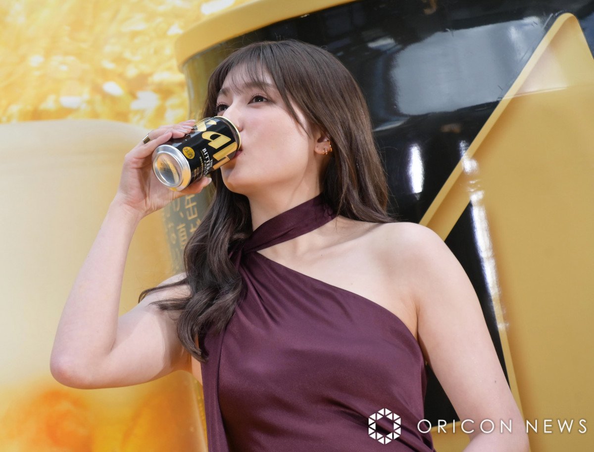 wATq UEr^XgxCM\ɓoꂵg숤 (C)ORICON NewS inc. 