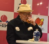 �w��p�W(�^�C�����t�F�A)�x�̃��f�B�A������s���H��ɎQ�������v�Z���V (C)ORICON NewS inc. 