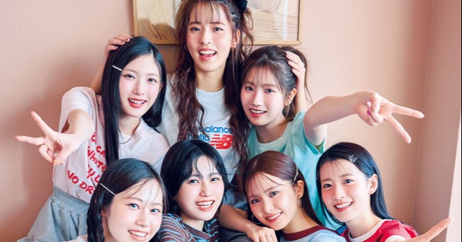 櫻坂46・三期生全員で『ViVi』登場 ユニット別で個性あふれるTシャツ