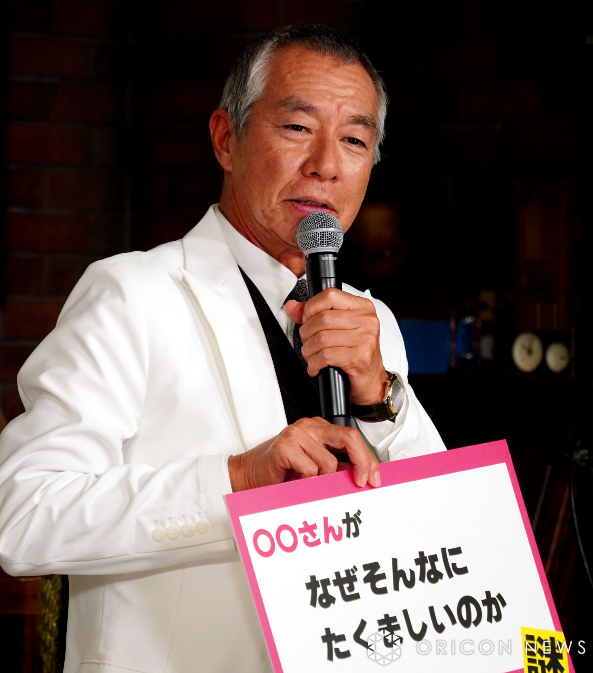 ernAh}wVv鉛̐Jex씭\L҉ɓoꂵtqY (C)ORICON NewS inc. 