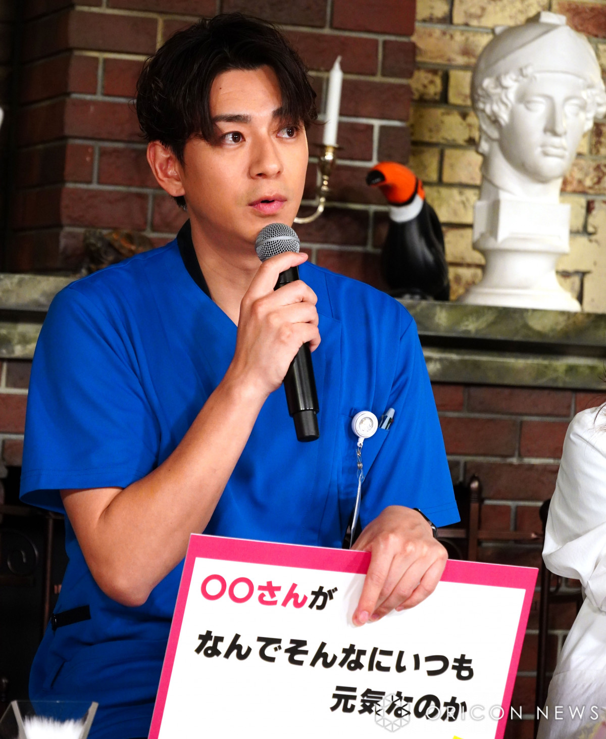 ernAh}wVv鉛̐Jex씭\L҉ɓoꂵOYĕ (C)ORICON NewS inc. 